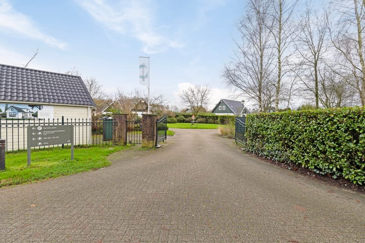 Photo 36 of Zuiderdwarsdijk 32