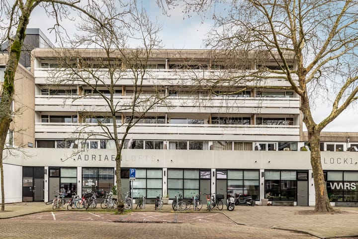 Foto 2 van Adriaan van Bergenstraat 306