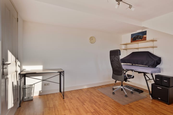 Photo 37 of Aalscholverstraat 24