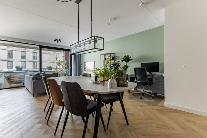 Foto 13 van Madridstraat 53