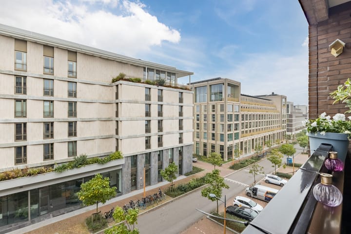 Foto 18 van Madridstraat 53