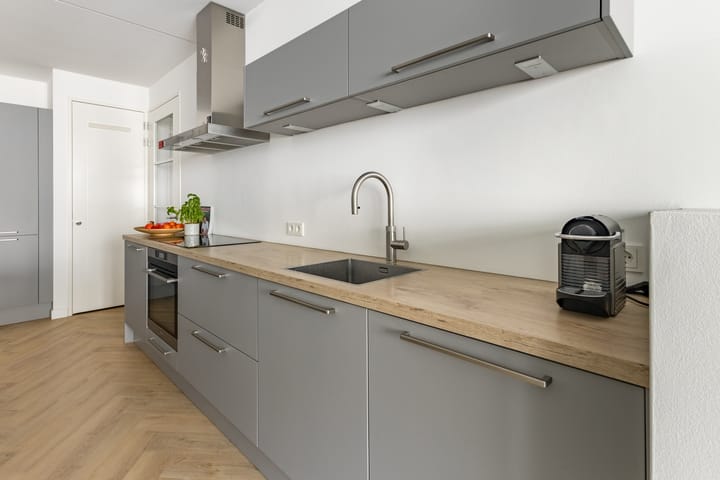 Foto 23 van Madridstraat 53