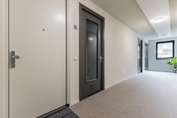 Foto 41 van Madridstraat 53