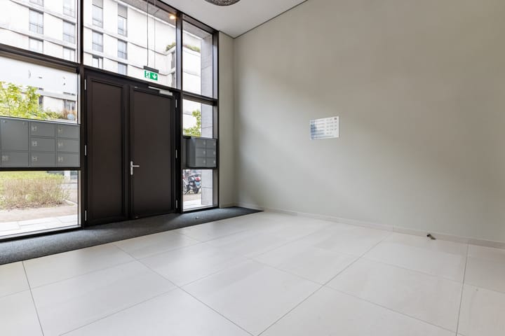 Foto 43 van Madridstraat 53