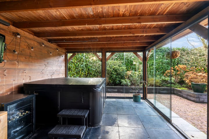 Photo 33 of Kooistukken 12