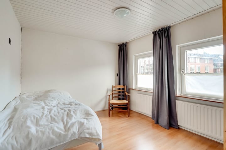 Foto 15 van Irenestraat 2