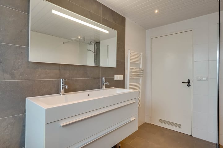 Foto 18 van Irenestraat 2