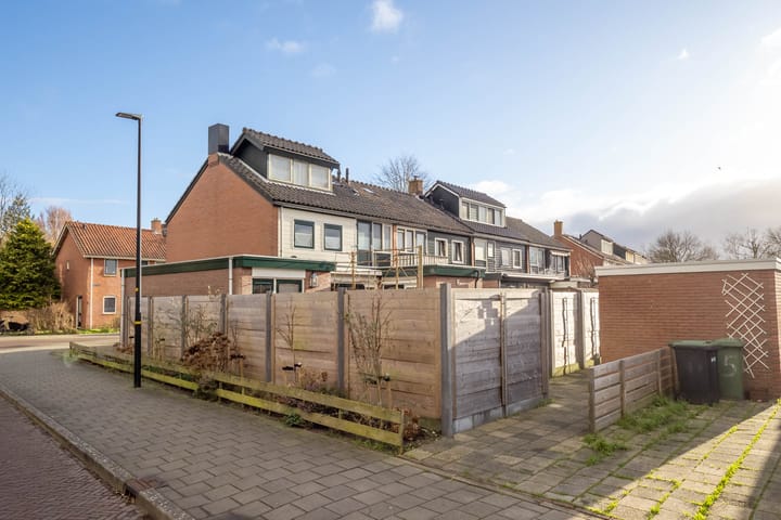 Foto 26 van Irenestraat 2