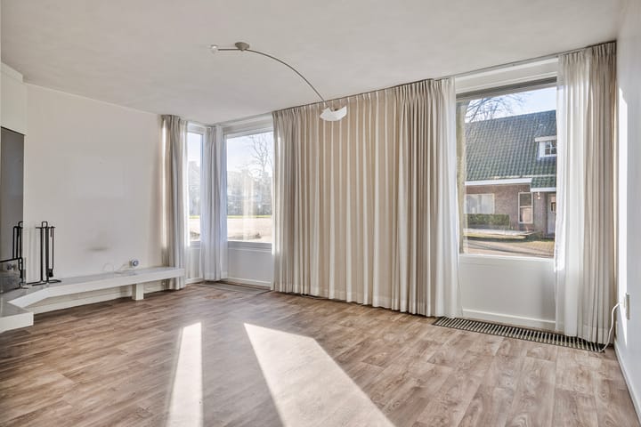 Foto 4 van Venusstraat 1