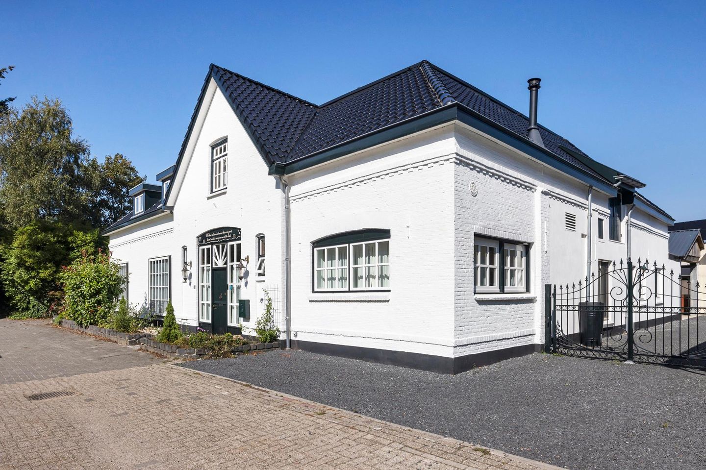 Foto 1 van Badhuisweg 1