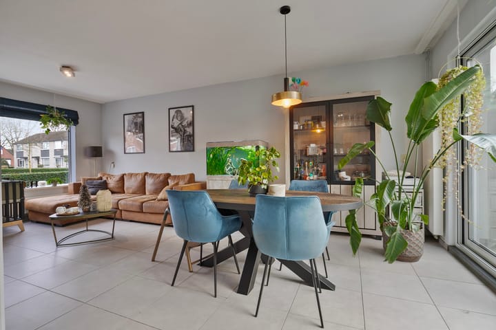 Foto 2 van Baronieplein 18