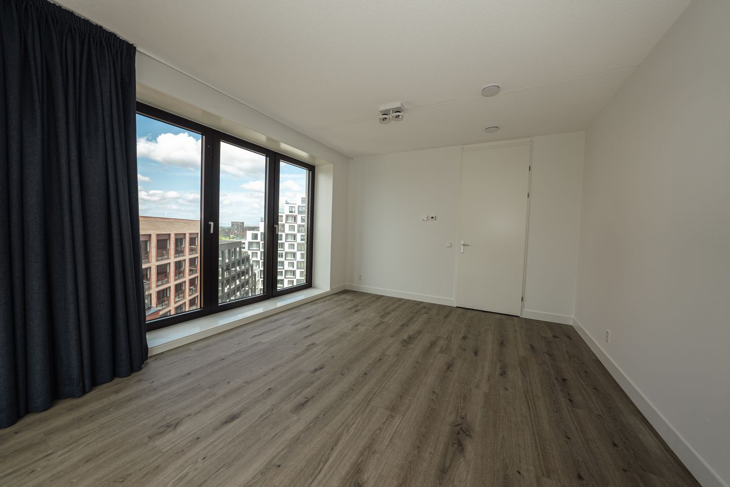 Foto 10 van Niemeyerstraat 100