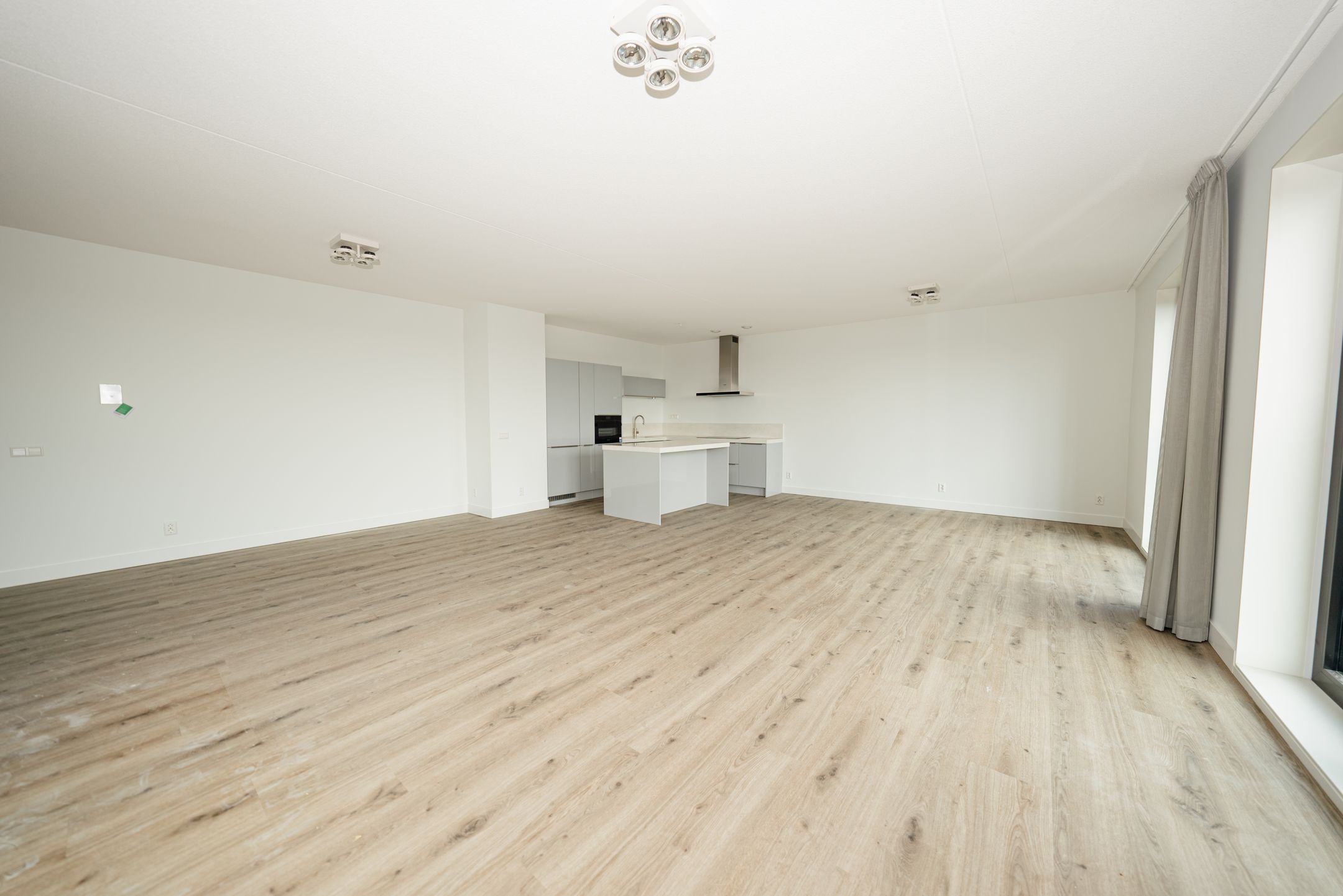 Foto 15 van Niemeyerstraat 100