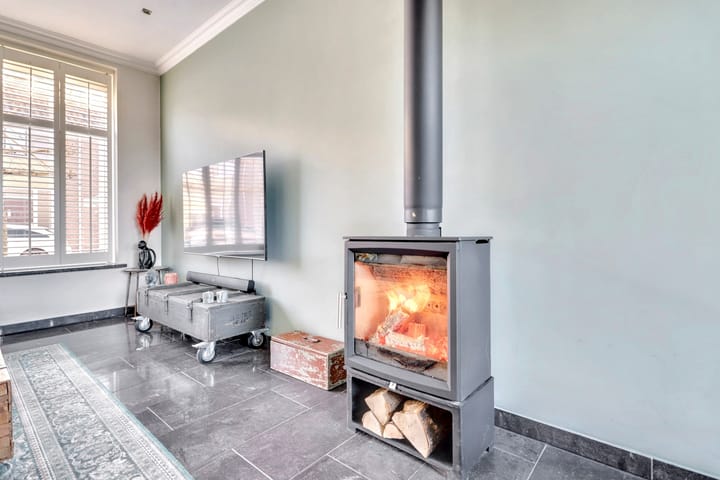 Foto 7 van Van Brederodestraat 12