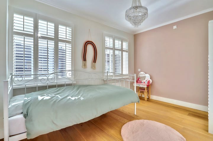 Foto 21 van Van Brederodestraat 12