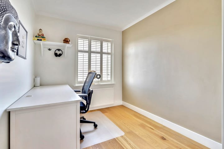 Foto 22 van Van Brederodestraat 12