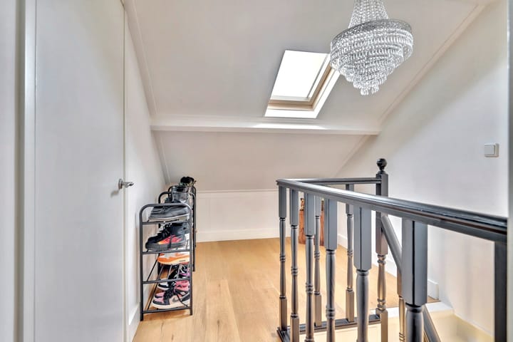 Foto 28 van Van Brederodestraat 12