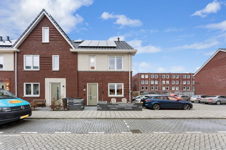 Foto 48 van Pieter van den Hoogenbandstraat 39