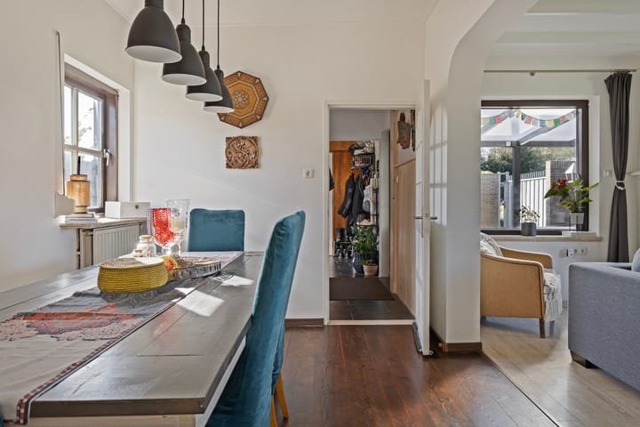 Photo 10 of Biezenstraat 24