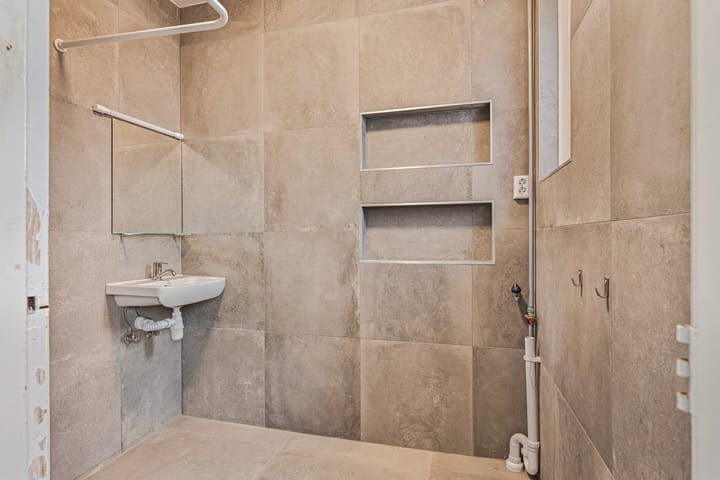 Foto 22 van van Zegwaardstraat 352