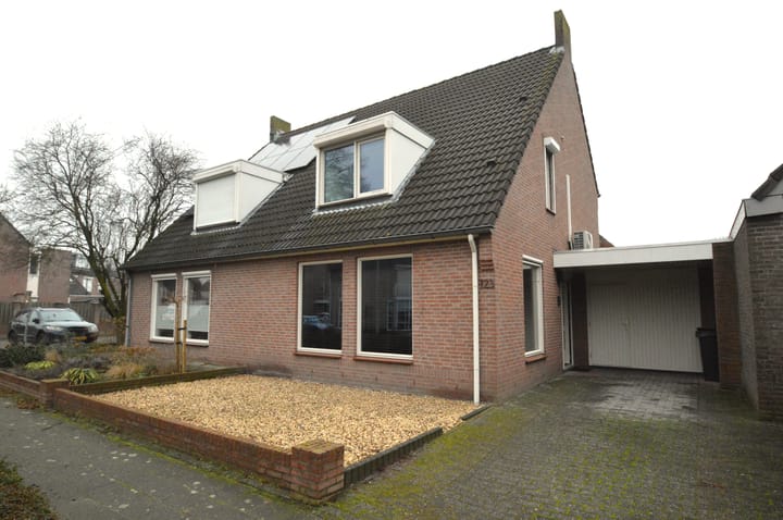 Foto 31 van Veenmossingel 123