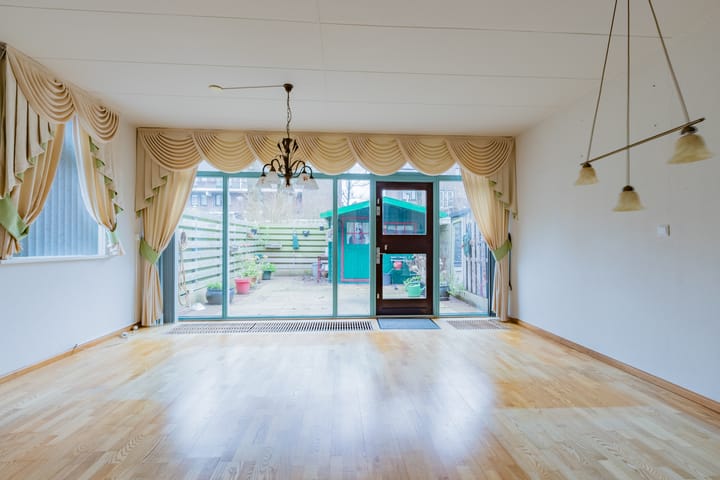 Foto 3 van Winkelwaard 401