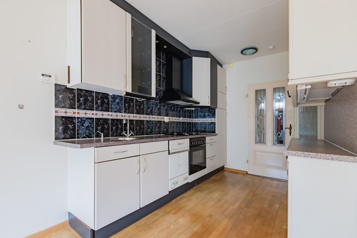 Foto 8 van Winkelwaard 401