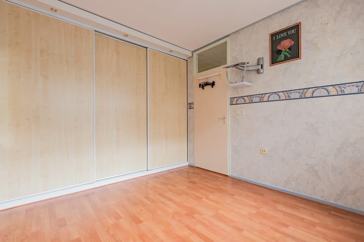 Foto 13 van Winkelwaard 401