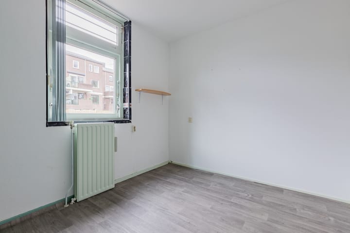 Foto 16 van Winkelwaard 401