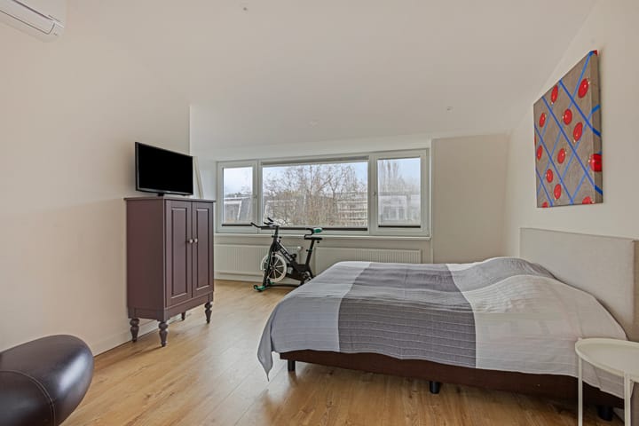 Foto 31 van Graaf Janlaan 19