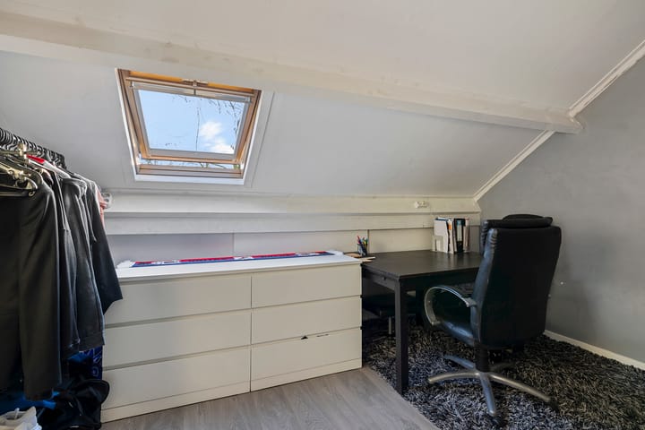 Foto 24 van Dorth 18