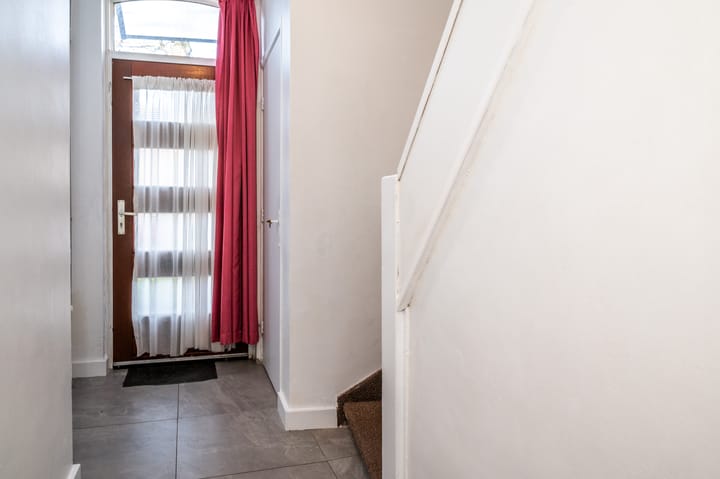 Photo 16 of Varenstraat 29