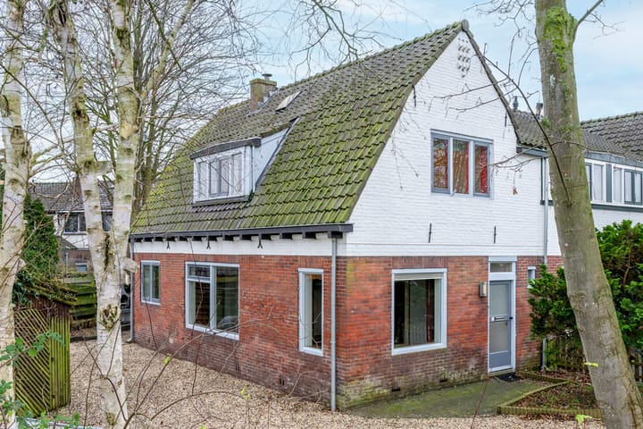 Foto 42 van Stationsweg 65