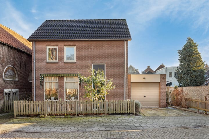 Foto 2 van Halvemaanstraat 10