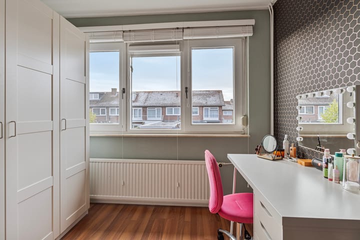 Foto 18 van Buizerdstraat 18