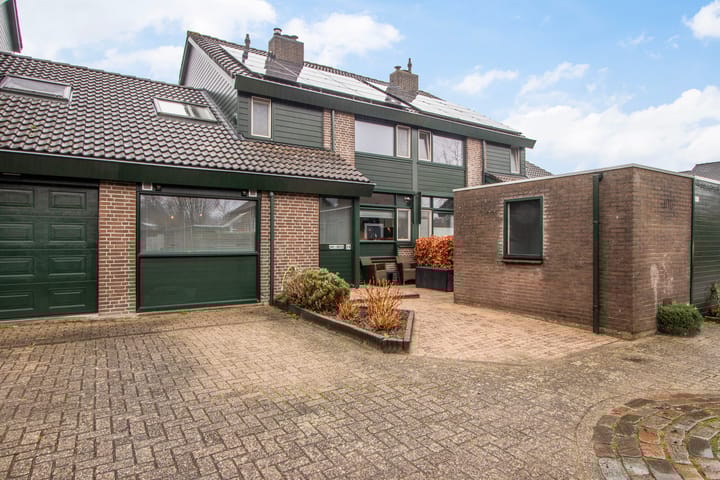 Foto 2 van Zwaluwenburg 29