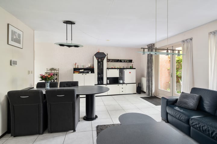 Foto 11 van Dirk Swarteveldplein 16