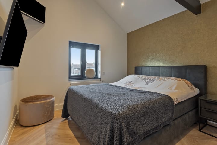 Foto 32 van Berghemseweg 133