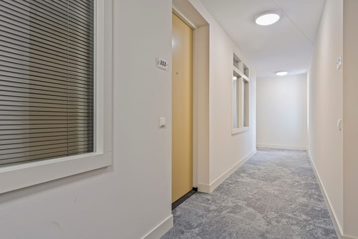 Foto 7 van De Klok 353