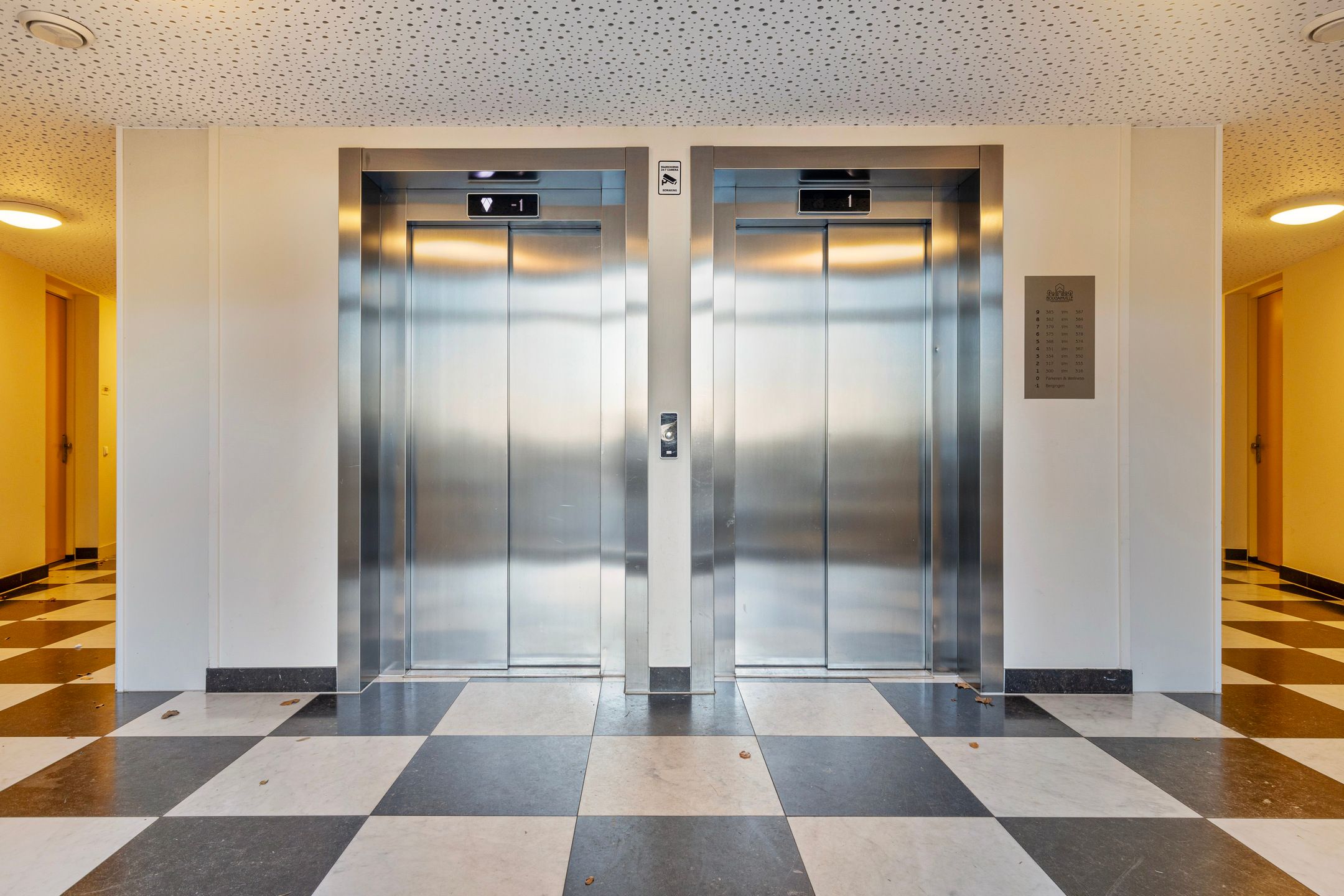 Photo 21 of De Klok 353