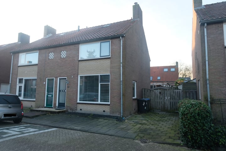 Oranjestraat 10