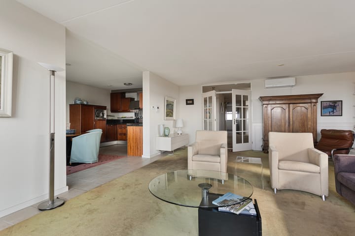 Foto 23 van Boulevard 1945 355-132