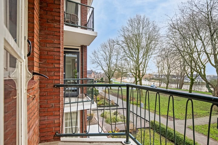 Foto 13 van Rijksweg 93-A