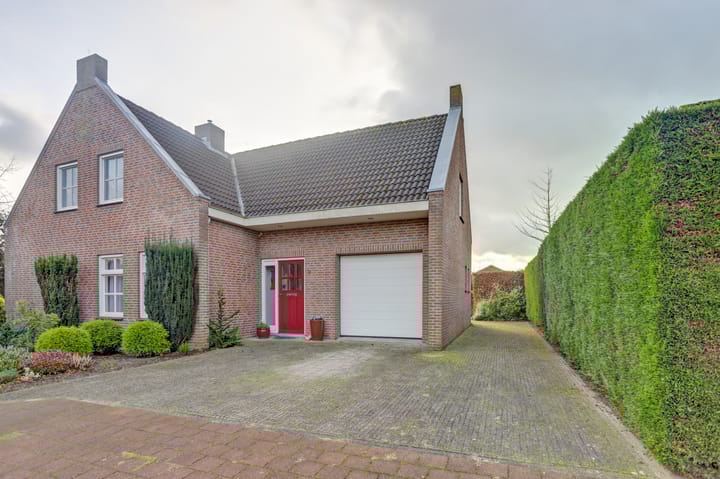 Foto 50 van Meerlosebaan 9