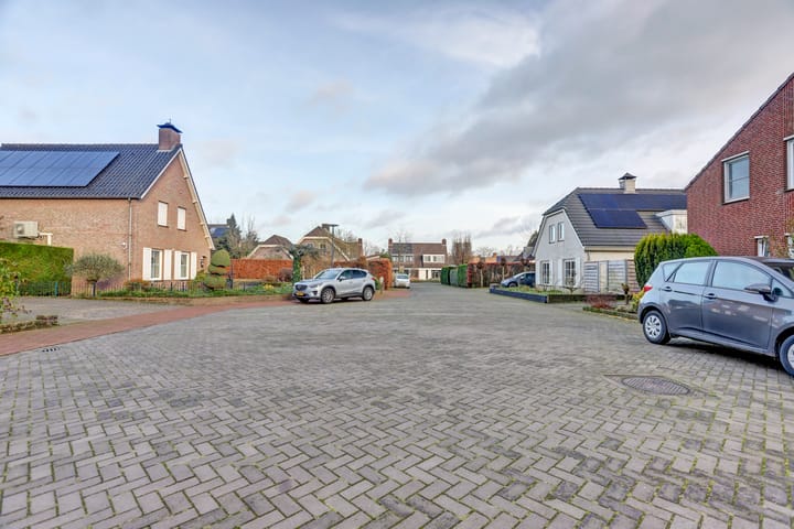 Foto 51 van Meerlosebaan 9