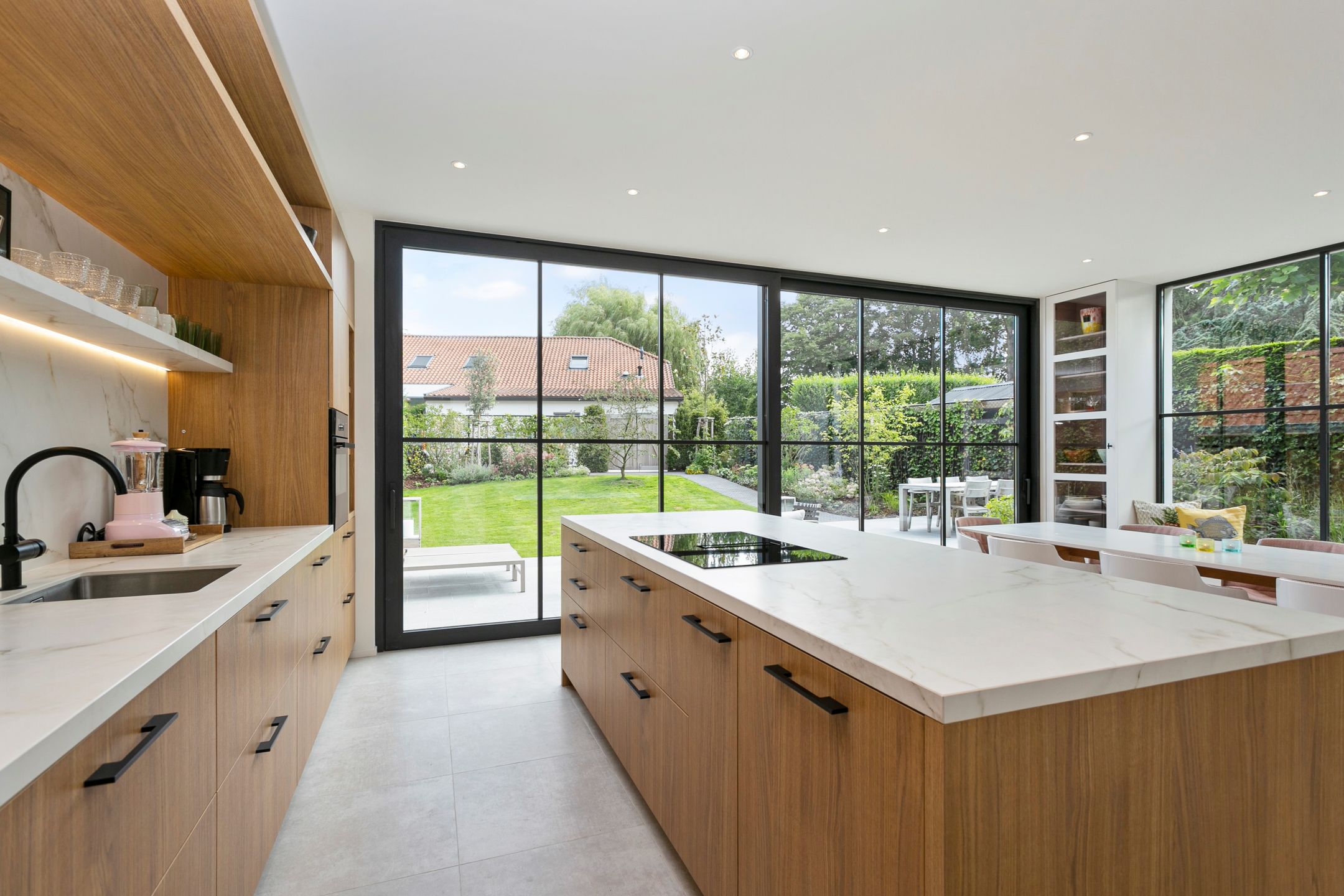 Photo 12 of St. Annastraat 42