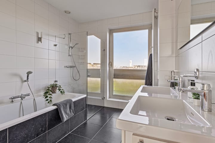 Foto 29 van Lonnekerspoorlaan 86