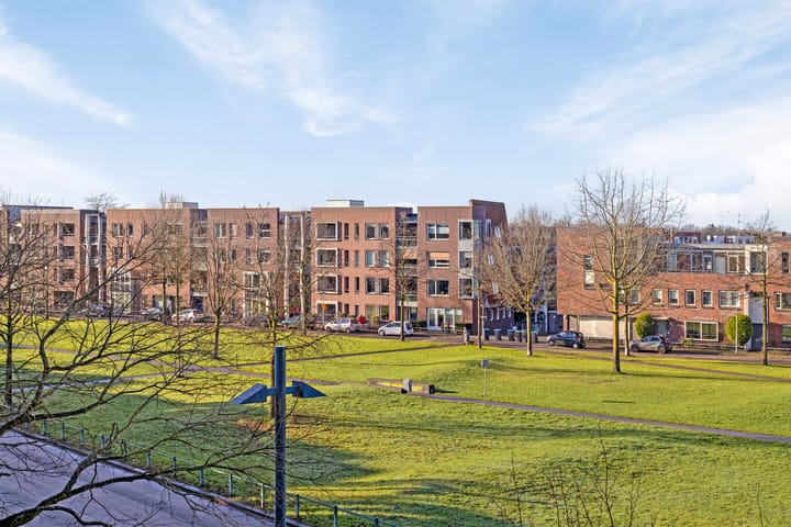 Foto 38 van Lonnekerspoorlaan 86