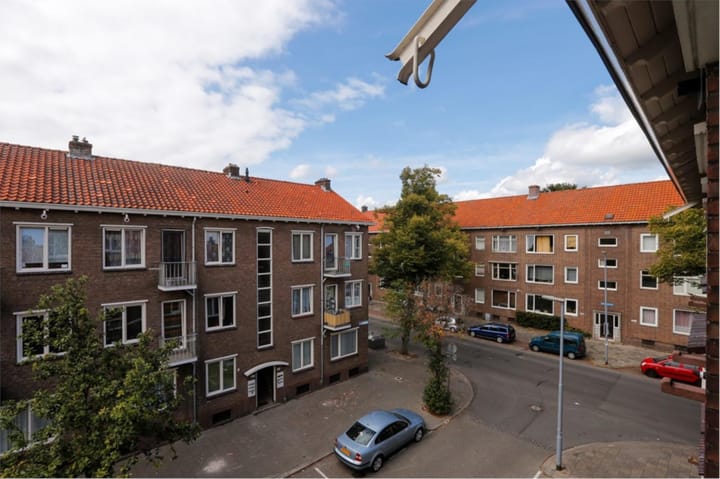 Foto 14 van Madeliefstraat 4-C