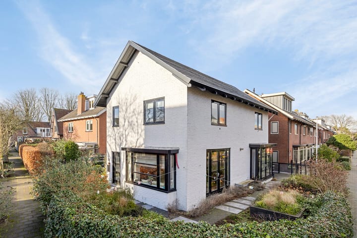 Foto 29 van Dr. Leenaersstraat 23